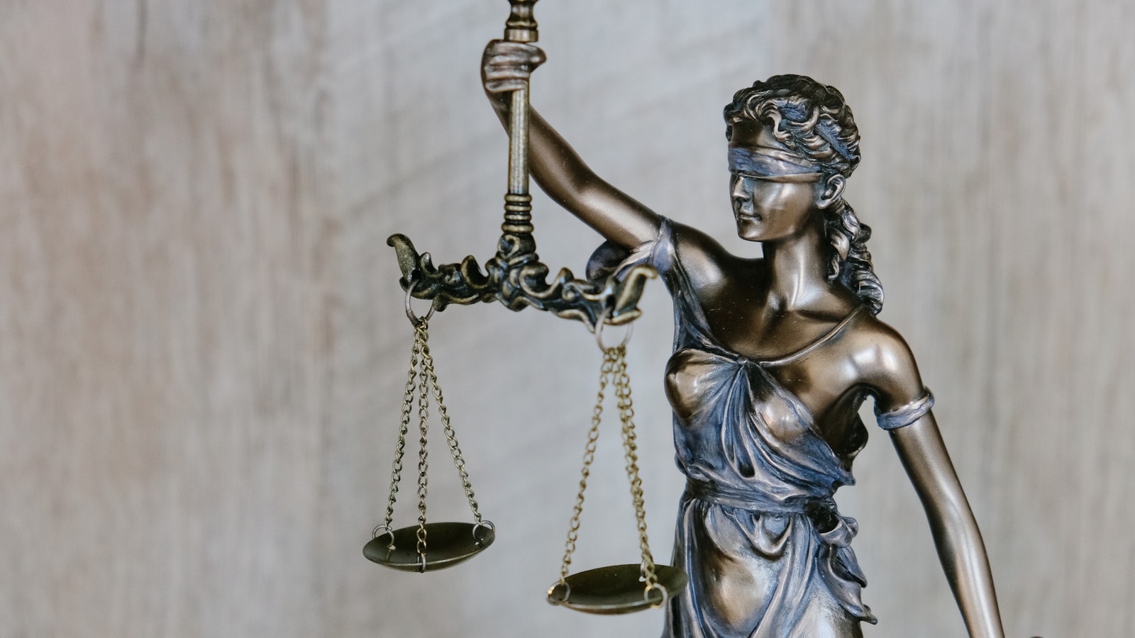 Courthouse columns and steps — agency referral context